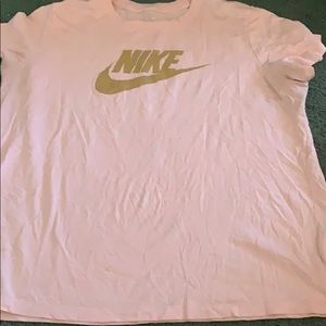 Nike top